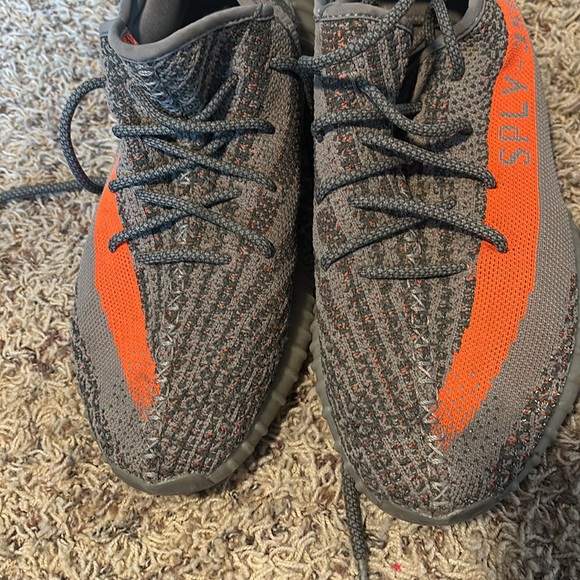 adidas Yeezy Boost 350 V2 - Picture 5 of 7